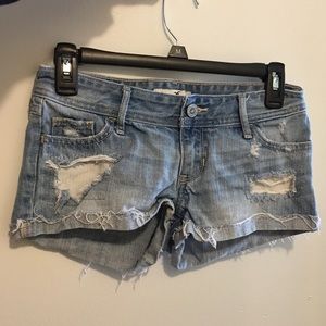 Hollister Short Shorts (size: 0)